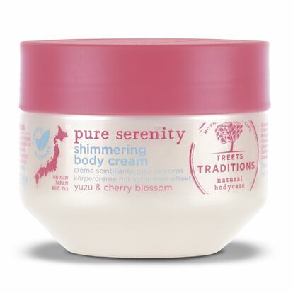 También en cremas corporales se impone este color. La línea Pure Serenity de Treets Traditions cuenta con su hidratante que aporta brillo al cuerpo. Su precio es de 12,99 euros.