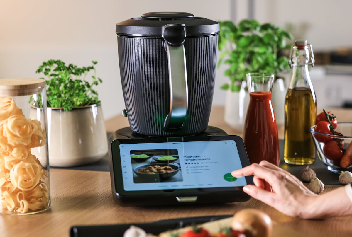 De la Thermomix al cortacésped autónomo: así se están llenando las casas de robots 