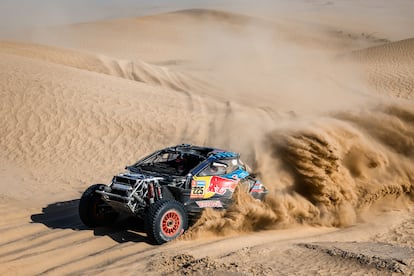 Carlos Sainz y Lucas Cruz durante la Etapa 2 del Dakar 2025 del 5 al 6 de enero de 2025 alrededor de Bisha.