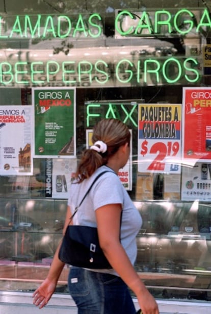 Fachada de un locutorio.