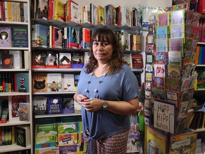 Marta Gonzalo, propietaria de la librería Sumar desde hace más de 30 años en el Zoco de Las Rozas.