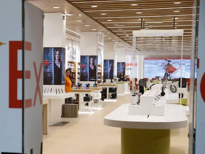 Interior de la tienda de Aliexpress en el centro comercial Xanadú, en Arroyomolinos (Madrid)