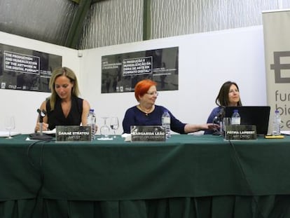 Stratou, primera por la izquierda, junto a las otras ponentes de la Bienal de Cerveira.