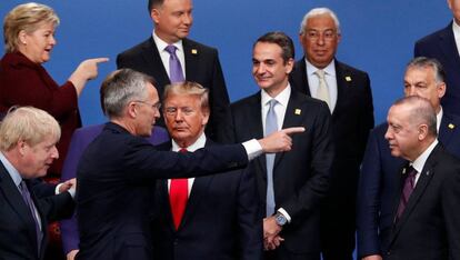 Los principales líderes de la OTAN se preparan para la foto de familia.