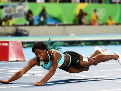 Shaunae Miller se lanza de cabeza a por el oro y otras imágenes de Río que no te puedes perder