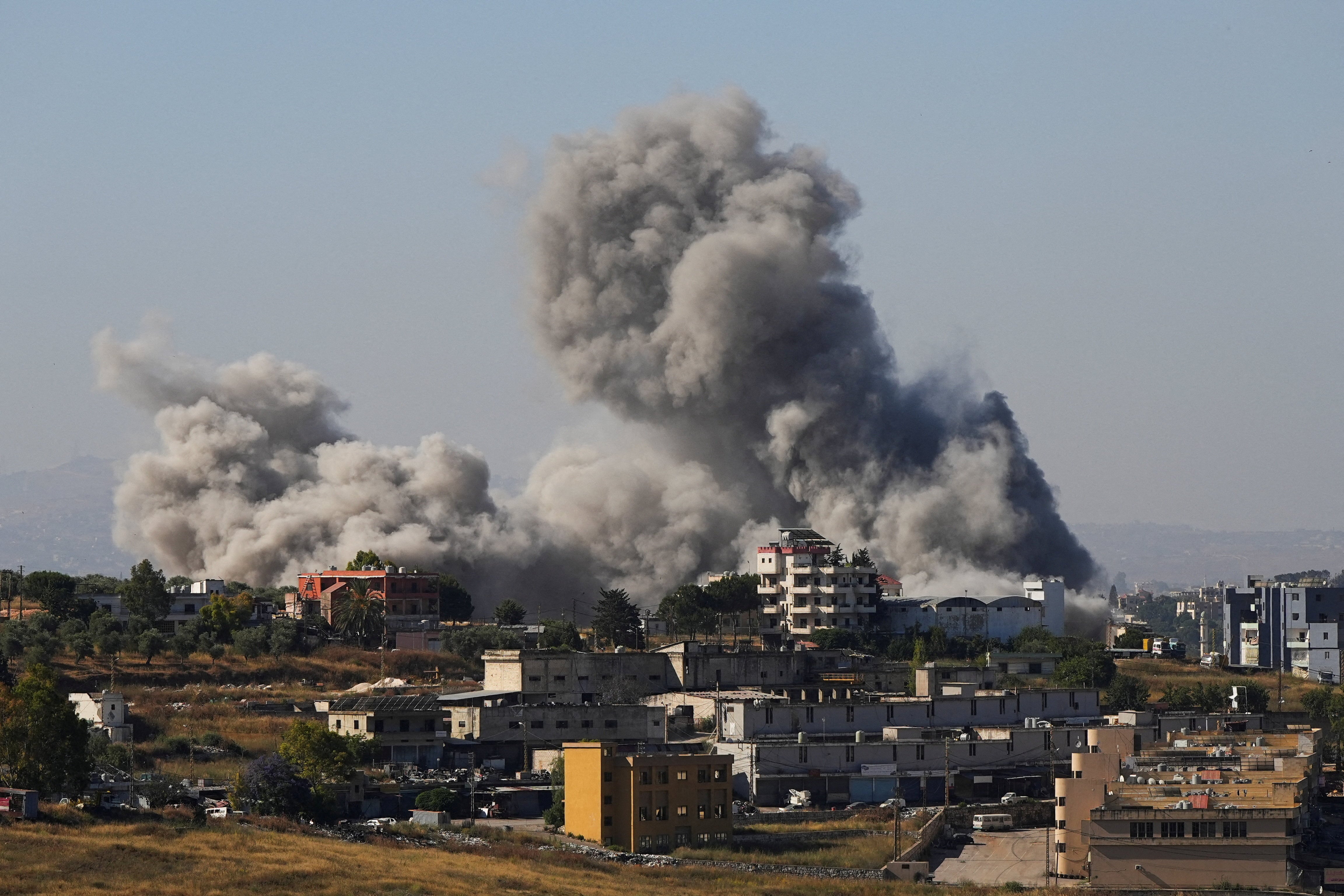 Última hora de la guerra de Estados Unidos e Israel contra Irán, en directo | Al menos cinco muertos en los ataques israelíes contra el sur de Líbano pese al alto el fuego