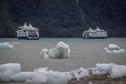 El ‘Ventus’ y el ‘Stella’, los dos cruceros de expedición de la naviera Australis diseñados para navegar por los rincones más remotos del estrecho de Magallanes.