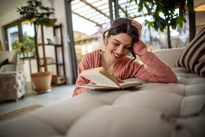 Leer libros de maternidad desde el humor ayuda a las madres a informarse y a sentirse menos solas. 