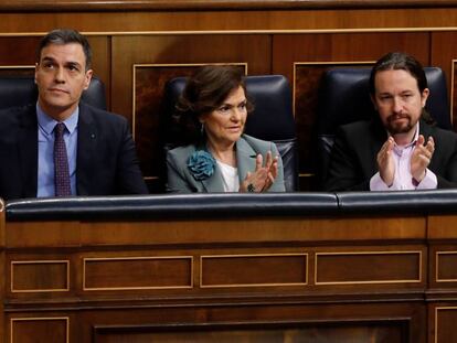 Pedro Sánchez, Carmen Calvo y Pablo Iglesias.