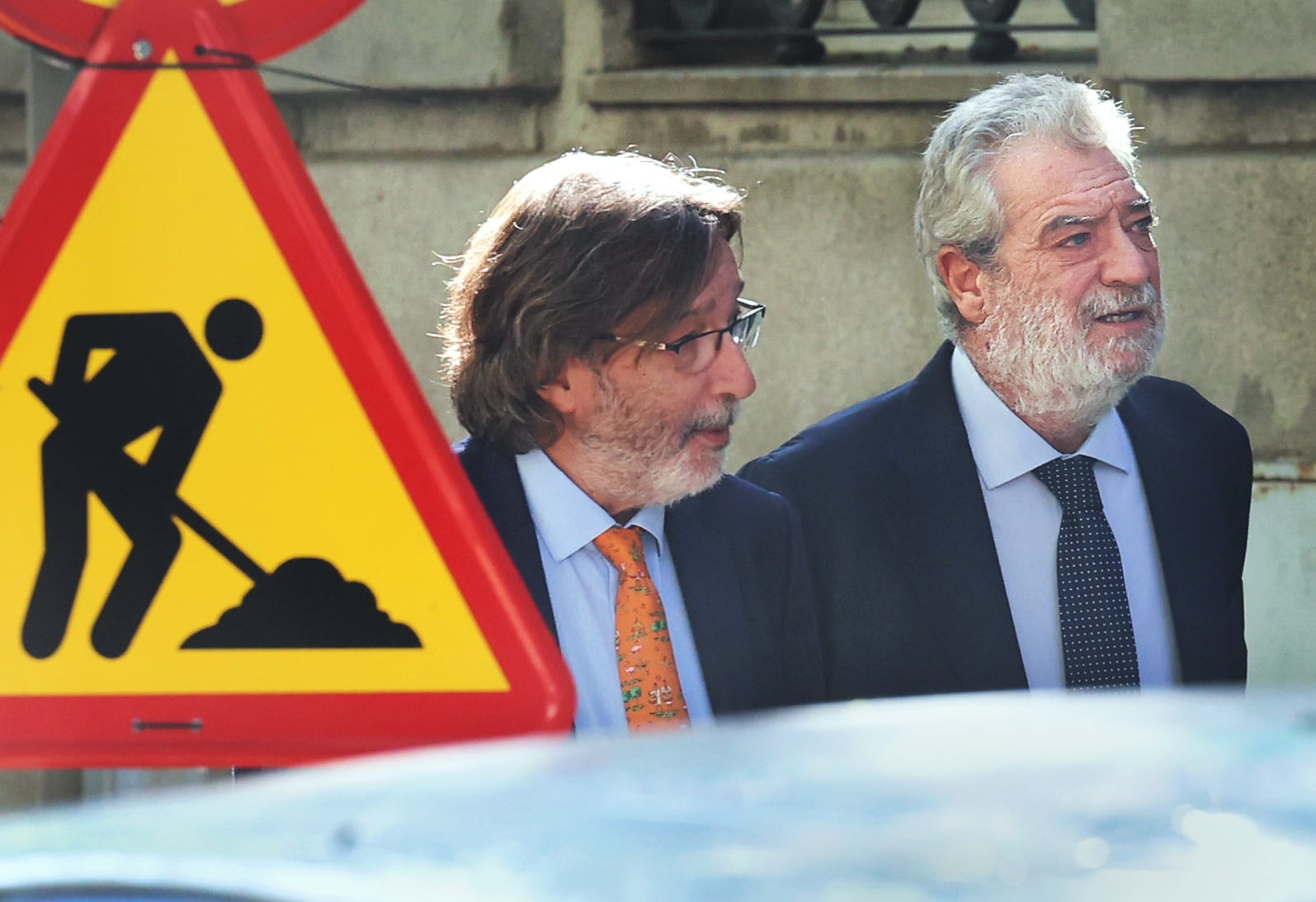 Miguel Ángel Rodríguez (derecha), el pasado día 8, a su llegada para declarar ante el Tribunal Supremo. 