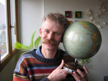 Joël Henry, autor del libro <i>The Lonely Planet Guide to Experimental Travel,</i> vive y trabaja en Estrasburgo.