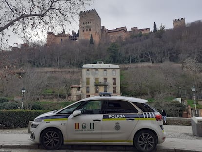 Vehículo de la Unidad de Policía Adscrita a la Junta de Andalucía.