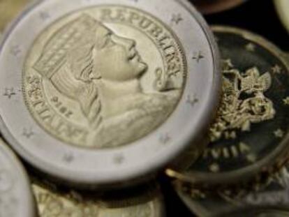 Imagen de una moneda de euro de Letonia. EFE/Archivo