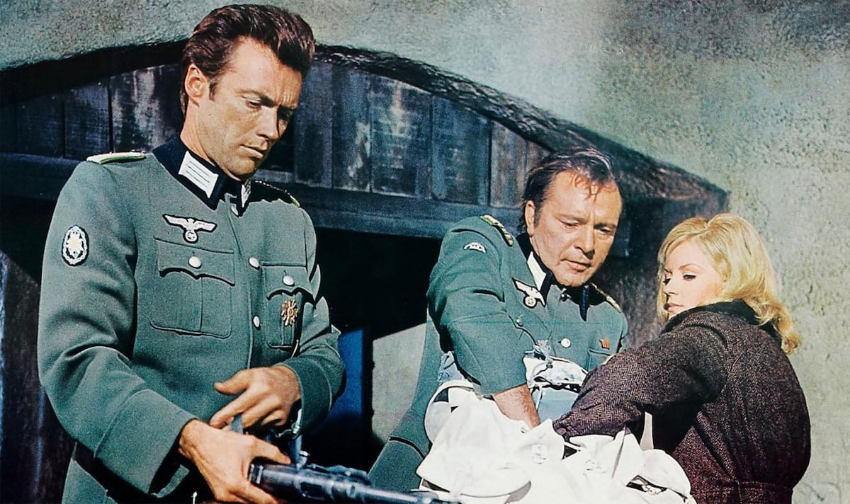 Clint Eastwood, Richard Burton và Mary Ure trong một cảnh của bộ phim 'Where Eagles Dare.' (Ảnh: Pictorial Press Ltd (Alamy Stock Photo))