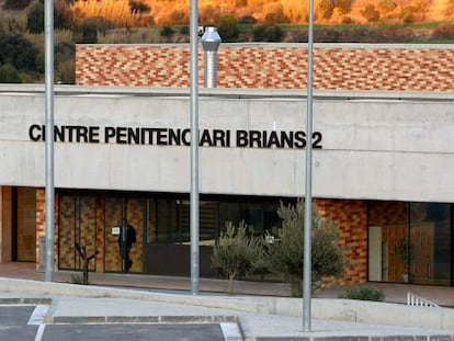 Imagen del acceso a la cárcel de Brians 2.