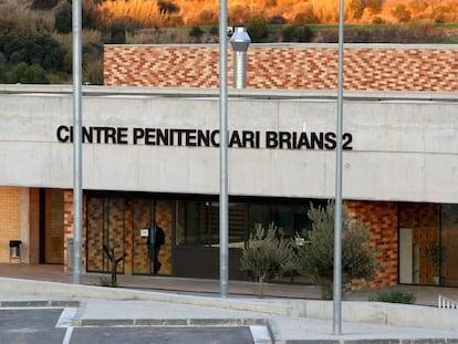 Entrada al centro penitenciario Brians 2, en Barcelona.