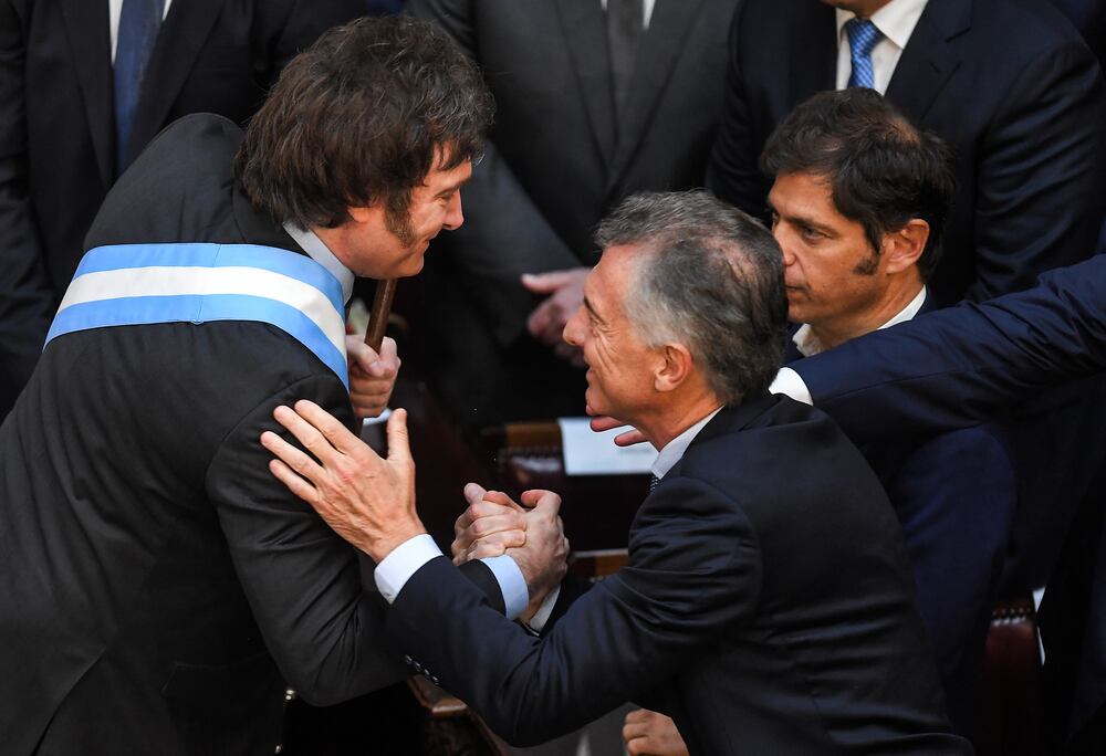 Milei retoma la relación con Macri tras la derrota electoral en Buenos ...