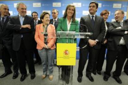 Ana Mato, ministra de Sanidad, tras el Consejo Interterritorial que aprobó los recortes.