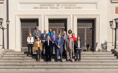 Miembros de la comisión de seguimiento del fondo de pensiones de empleo de promoción pública.