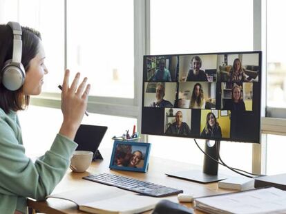 Una mujer teletrabajando. GETTY IMAGES