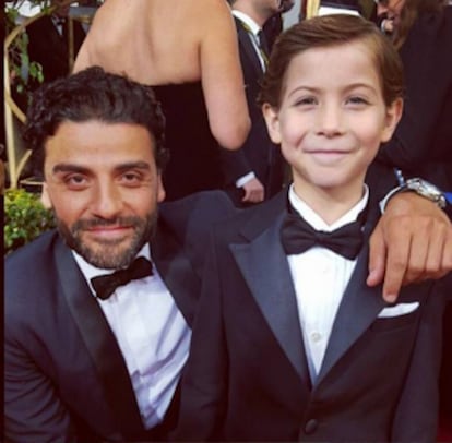 El joven Tremblay junto a Oscar Isaac.