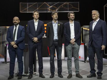 Desde la izquierda: Jordi Cañas , (Ciudadanos), Javi López (PSC); Jordi Solé (ERC), Ernest Urtasun (En Comú Podem) y Esteban González Pons (PP), en el debate de las elecciones europeas en TV3 este martes.