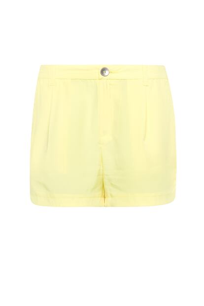 Short ligero amarillo Mango 17,99€