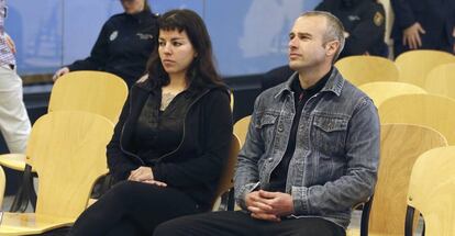 Francisco Solar y Mónica Caballero durante el juicio celebrado en Marzo.