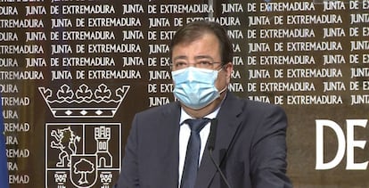 Guillermo Fernández Vara, presidente de la Junta de Extremadura, en rueda de prensa en Mérida.