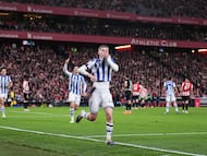 Beñat Turrientes celebra su gol ante el Athletic.