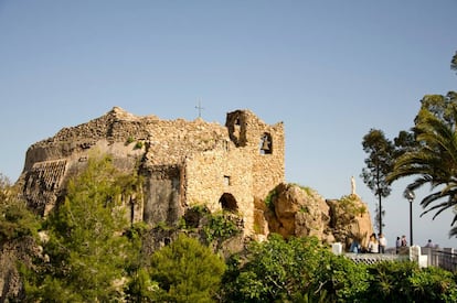 Exterior de la ermita de la Virgen de la Peña.