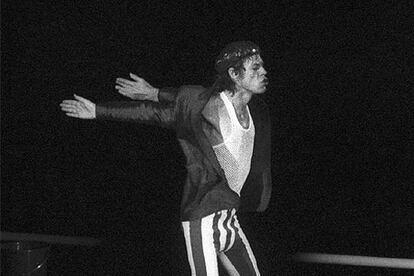 Madrid, 7 de julio de 1982. Mick Jagger, durante el concierto de los Rolling Stones en el estadio Vicente Calderón.