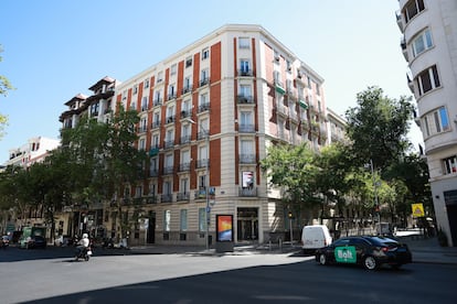 Edificio en el número 22 de la calle de Valázquez de Madrid.