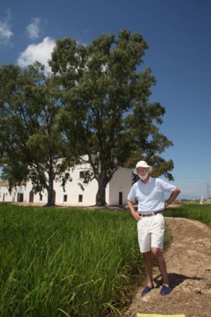 Juan Trias, en su finca Illa del Riu en el Delta del Ebro.