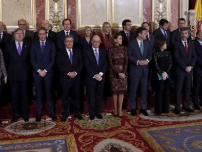 Gobierno, diputados, senadores y altas instituciones del Estado celebran en el Congreso el 38 aniversario de la Constituci&oacute;n. A la derecha, la presidenta de la C&aacute;mara Baja, Ana Pastor, durante su discurso.