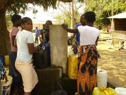 Proyecto para proveer de agua a un distrito de Mozambique. / (ISF)