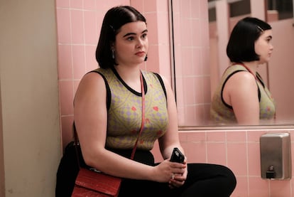 Kat (Barbie Ferreira) es uno de los personajes con los que más se identifican los jóvenes espectadores de 'Euphoria'.