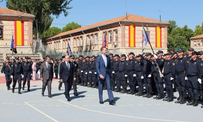 El rey Felipe VI en el acto de conmemoración del 25º aniversario de los antidisturbios en la nueva sede de Valdelatas (Madrid).