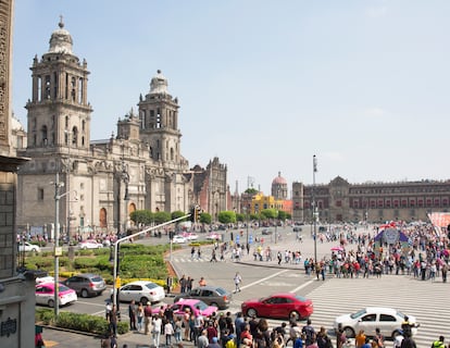 Vista del Zócalo y la catedral de Ciudad de México.