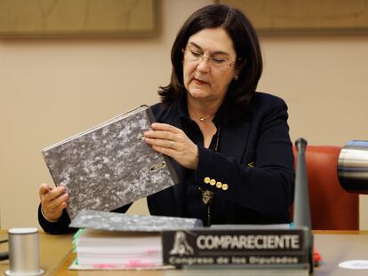 La presidenta de la CNMC, Cani Fernández, durante una Comisión de Asuntos Económicos en el Congreso de los Diputados, el 23 de marzo.