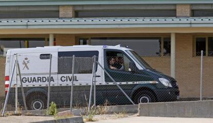 Furgón de la Guardia Civil que trasladó a Bárcenas a la cárcel de Soto del Real, el pasado 27 de junio.