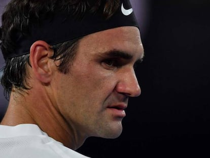 Federer, durante la semifinal contra Chung en Melbourne.