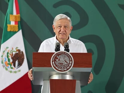 Andrés Manuel López Obrador, durante su conferencia matutina de este viernes, en Tuxtla Gutiérrez (Chiapas).