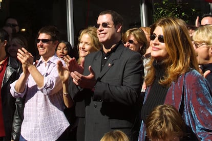 Tom Cruise, Kelly Preston, John Travolta y Kirstie Alley, en la inauguración de una sede de la organización en San Francisco.