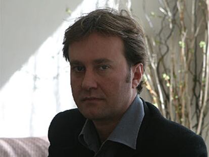 Marcos Giralt (1968) obtuvo el Premio Herralde en 1999.