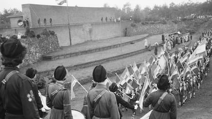 El Muro de Mussert tras la Segunda Guerra Mundial en una imagen de 1951.