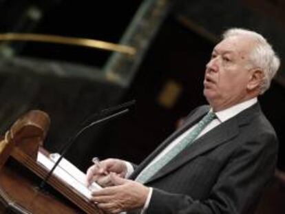 Exteriores agiliza los permisos de residencia a compradores de casa en España