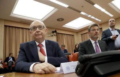 Montoro y Catalá, ayer en la reunión del Grupo Popular en el Congreso.