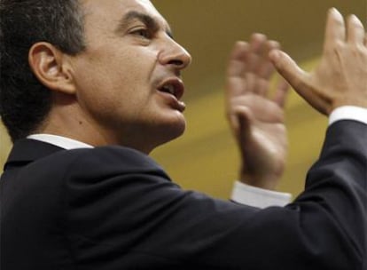 El presidente José Luis Rodríguez Zapatero, durante el debate celebrado en el Congreso.