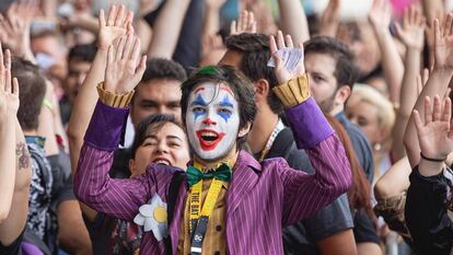 Jovem faz cosplay de Coringa na CCXP 2019.